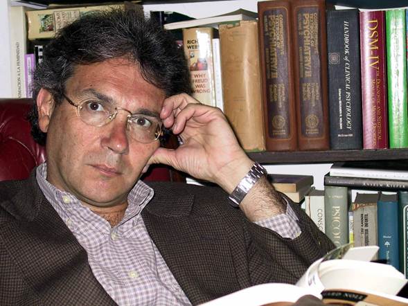 Axel Capriles